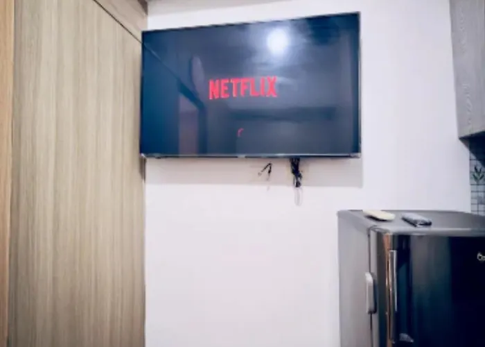 Hotel Netflix And Chill Ephra's Place