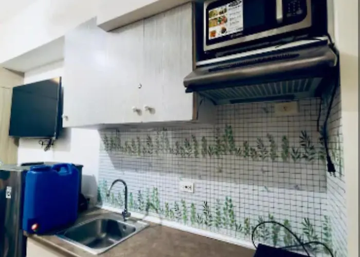 Netflix And Chill Ephra's Place 5* Manila